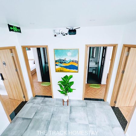 Cam Lam The Track Homestay - Near Bai Dai Beach מראה חיצוני תמונה