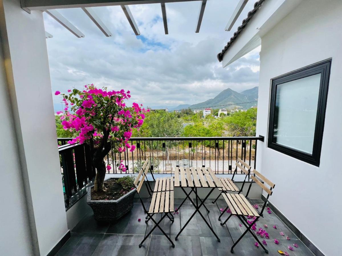 Cam Lam The Track Homestay - Near Bai Dai Beach מראה חיצוני תמונה