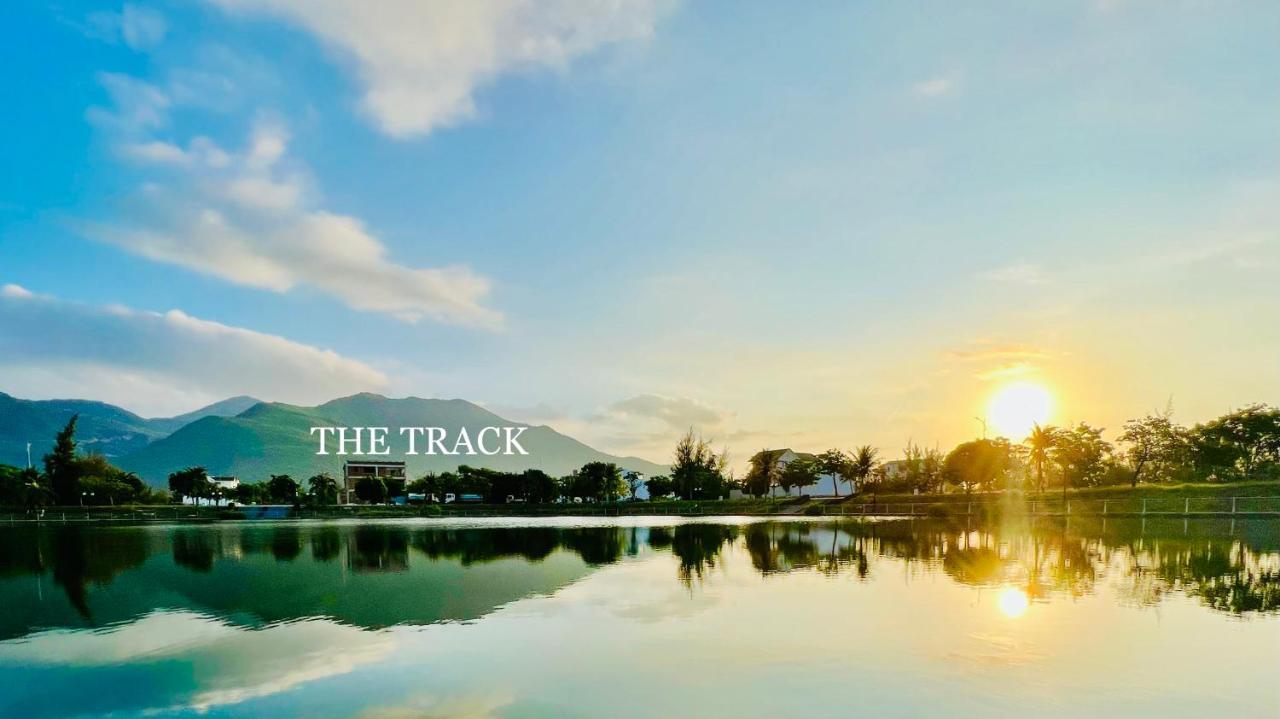 Cam Lam The Track Homestay - Near Bai Dai Beach מראה חיצוני תמונה
